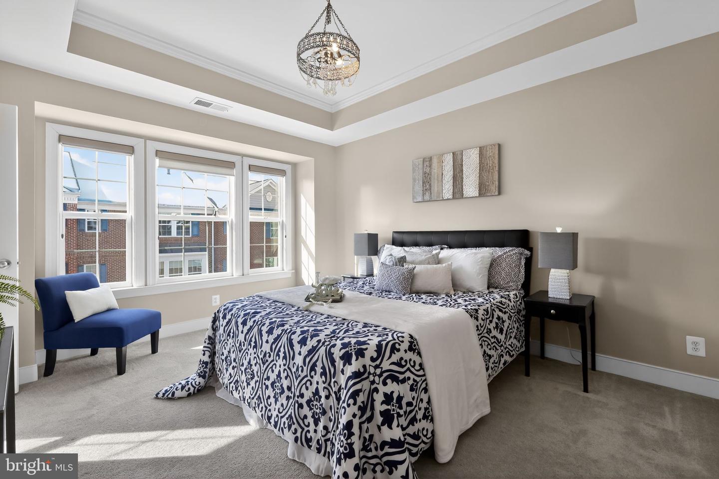 2044 BLUNT LN, ALEXANDRIA, Virginia 22303, 3 Bedrooms Bedrooms, ,3 BathroomsBathrooms,Residential,For sale,2044 BLUNT LN,VAFX2289084 MLS # VAFX2289084