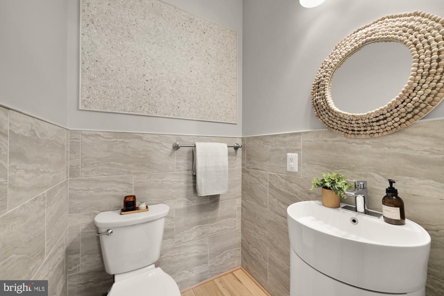 54 W ST NW, WASHINGTON, District Of Columbia 20001, 5 Bedrooms Bedrooms, ,3 BathroomsBathrooms,Residential,For sale,54 W ST NW,DCDC2244770 MLS # DCDC2244770