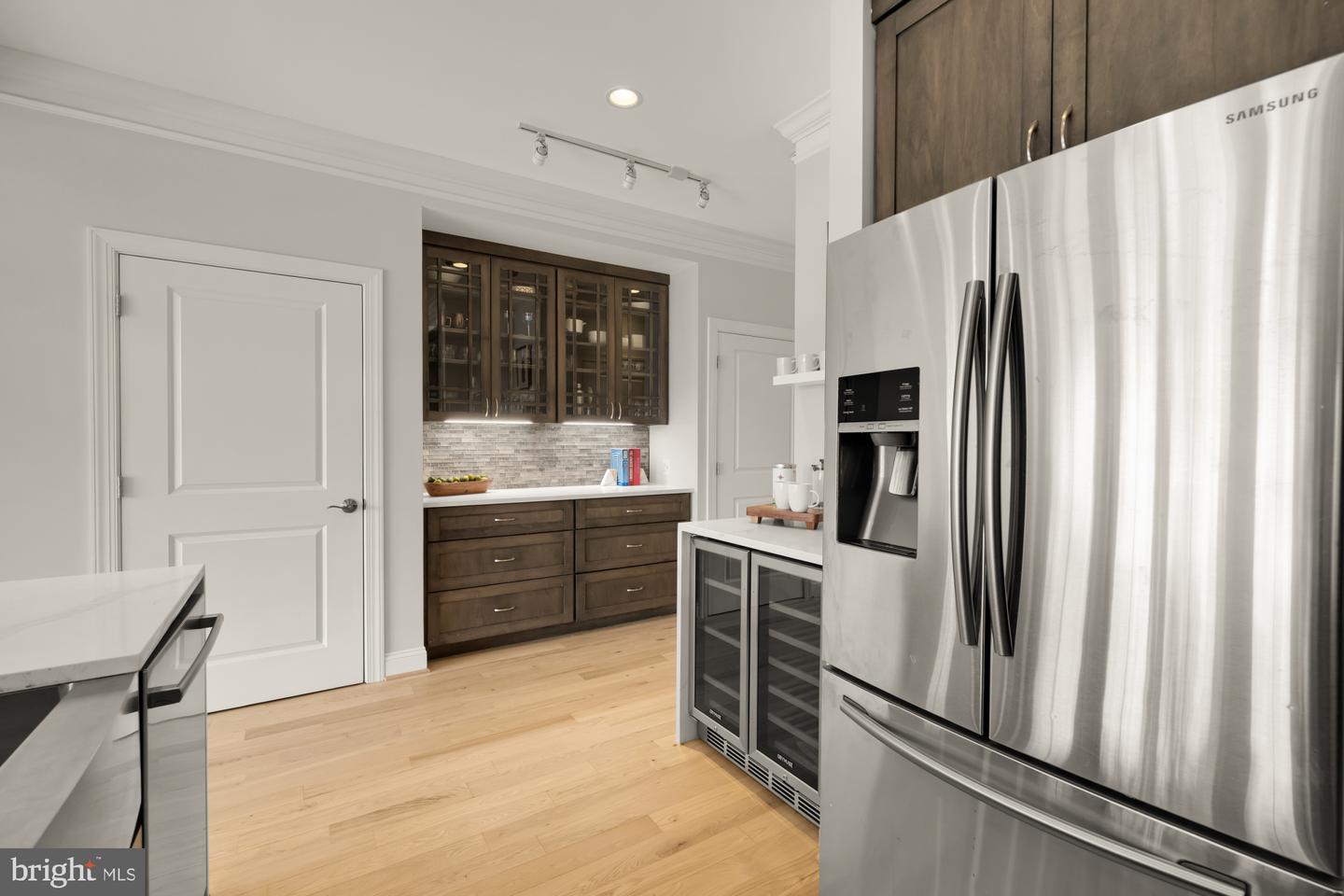 54 W ST NW, WASHINGTON, District Of Columbia 20001, 5 Bedrooms Bedrooms, ,3 BathroomsBathrooms,Residential,For sale,54 W ST NW,DCDC2244770 MLS # DCDC2244770