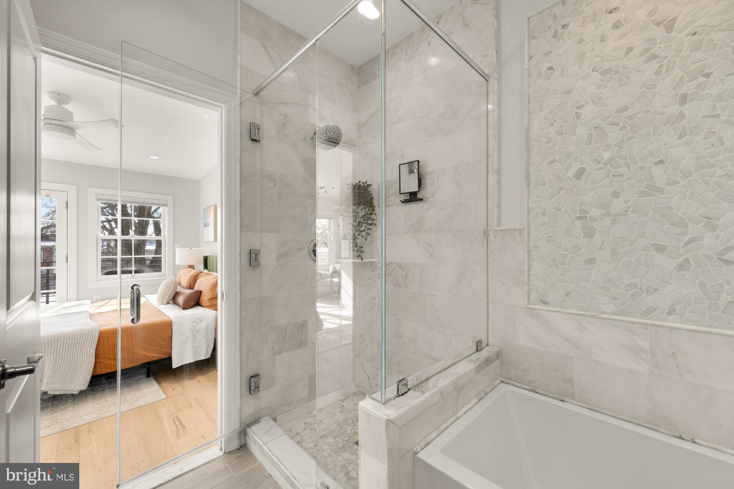 54 W ST NW, WASHINGTON, District Of Columbia 20001, 5 Bedrooms Bedrooms, ,3 BathroomsBathrooms,Residential,For sale,54 W ST NW,DCDC2244770 MLS # DCDC2244770