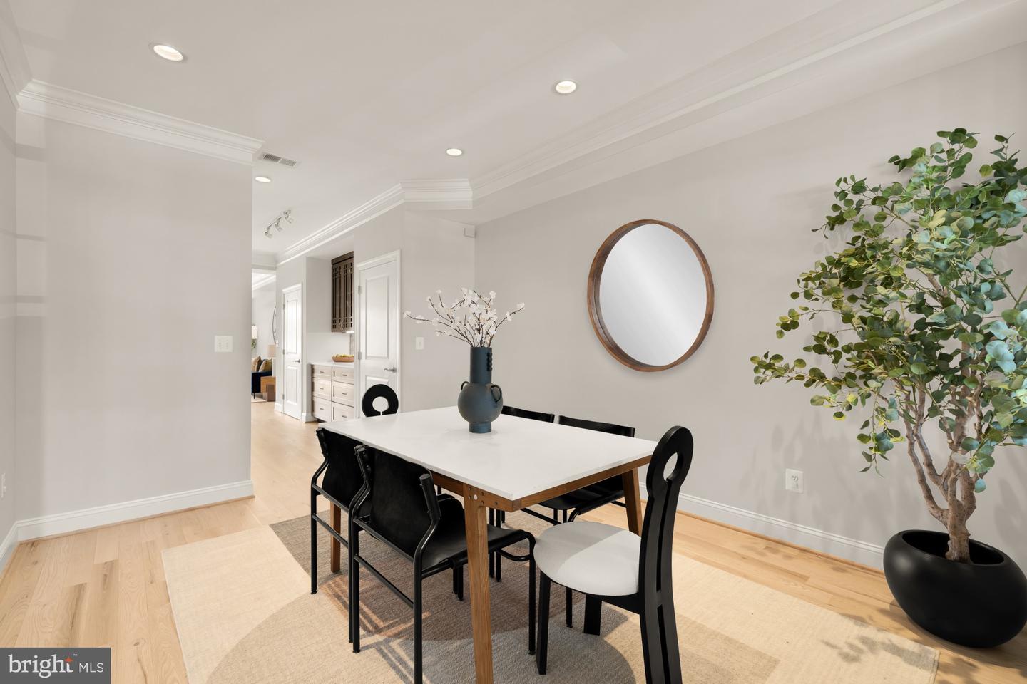 54 W ST NW, WASHINGTON, District Of Columbia 20001, 5 Bedrooms Bedrooms, ,3 BathroomsBathrooms,Residential,For sale,54 W ST NW,DCDC2244770 MLS # DCDC2244770