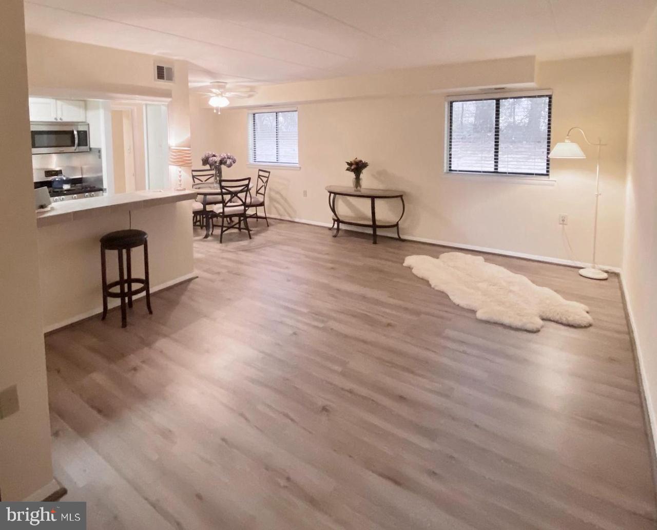 125-I CLUBHOUSE DR SW #1, LEESBURG, Virginia 20175, 2 Bedrooms Bedrooms, ,1 BathroomBathrooms,Residential,For sale,125-I CLUBHOUSE DR SW #1,VALO2115268 MLS # VALO2115268