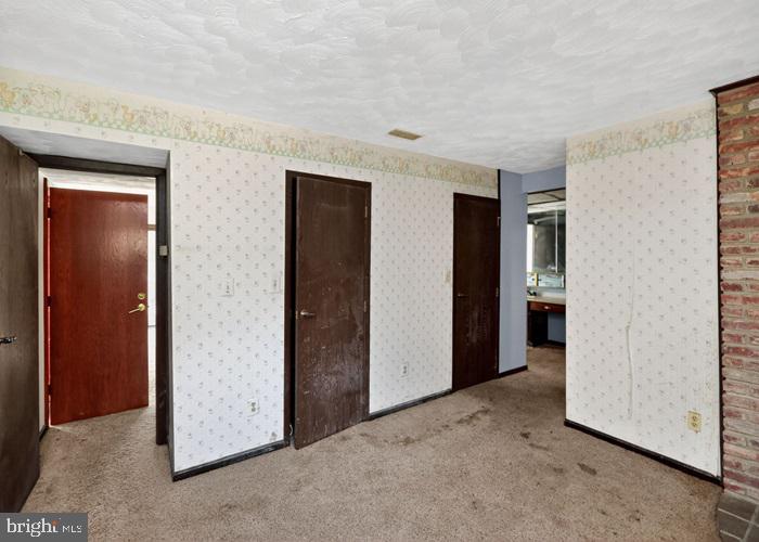 6320 WINDPATTERNS TRL, FAIRFAX STATION, Virginia 22039, 3 Bedrooms Bedrooms, 8 Rooms Rooms,3 BathroomsBathrooms,Residential,For sale,6320 WINDPATTERNS TRL,VAFX2289122 MLS # VAFX2289122