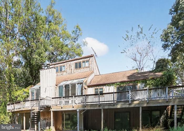 6320 WINDPATTERNS TRL, FAIRFAX STATION, Virginia 22039, 3 Bedrooms Bedrooms, 8 Rooms Rooms,3 BathroomsBathrooms,Residential,For sale,6320 WINDPATTERNS TRL,VAFX2289122 MLS # VAFX2289122