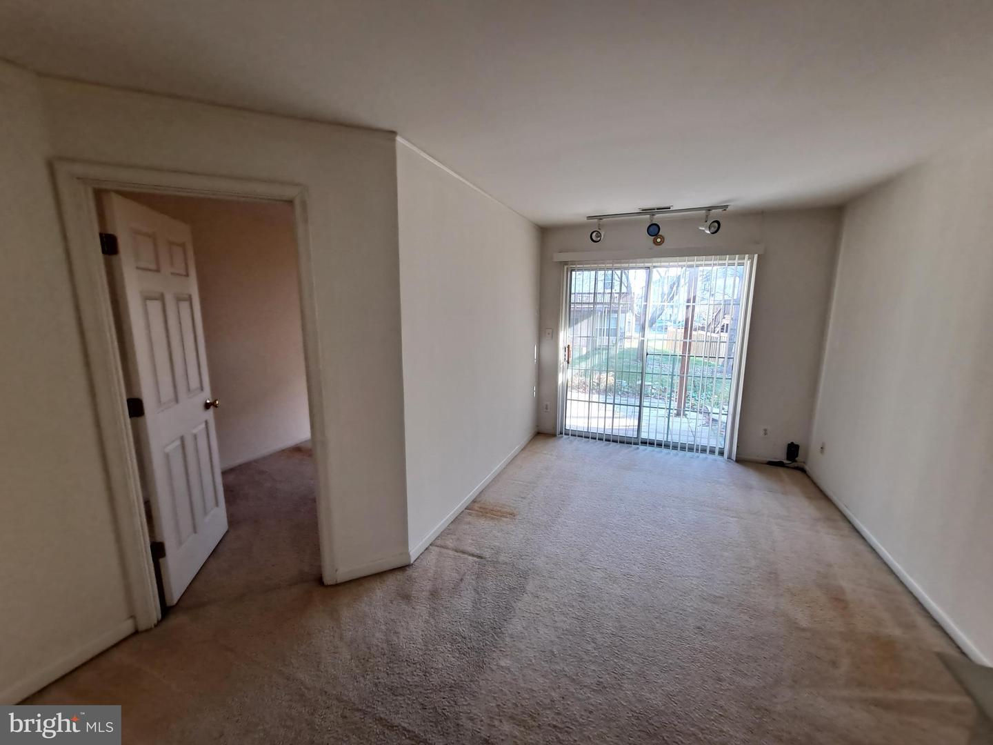 3567 MOON WAY, WOODBRIDGE, Virginia 22193, 3 Bedrooms Bedrooms, ,2 BathroomsBathrooms,Residential,For sale,3567 MOON WAY,VAPW2111932 MLS # VAPW2111932