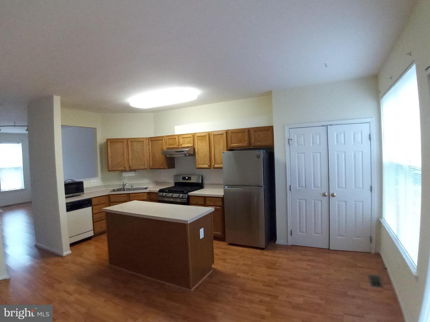 3567 MOON WAY, WOODBRIDGE, Virginia 22193, 3 Bedrooms Bedrooms, ,2 BathroomsBathrooms,Residential,For sale,3567 MOON WAY,VAPW2111932 MLS # VAPW2111932