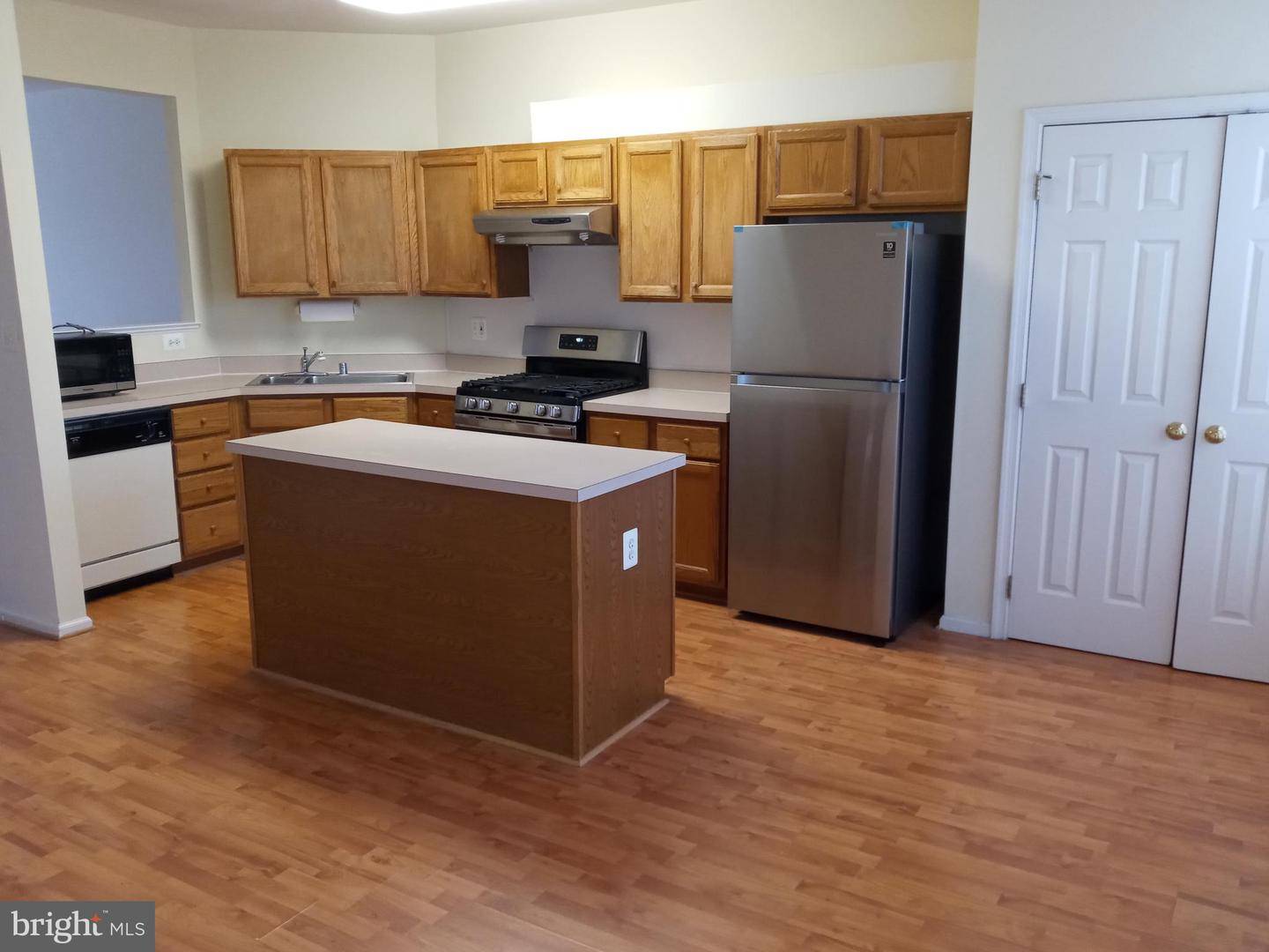 3567 MOON WAY, WOODBRIDGE, Virginia 22193, 3 Bedrooms Bedrooms, ,2 BathroomsBathrooms,Residential,For sale,3567 MOON WAY,VAPW2111932 MLS # VAPW2111932