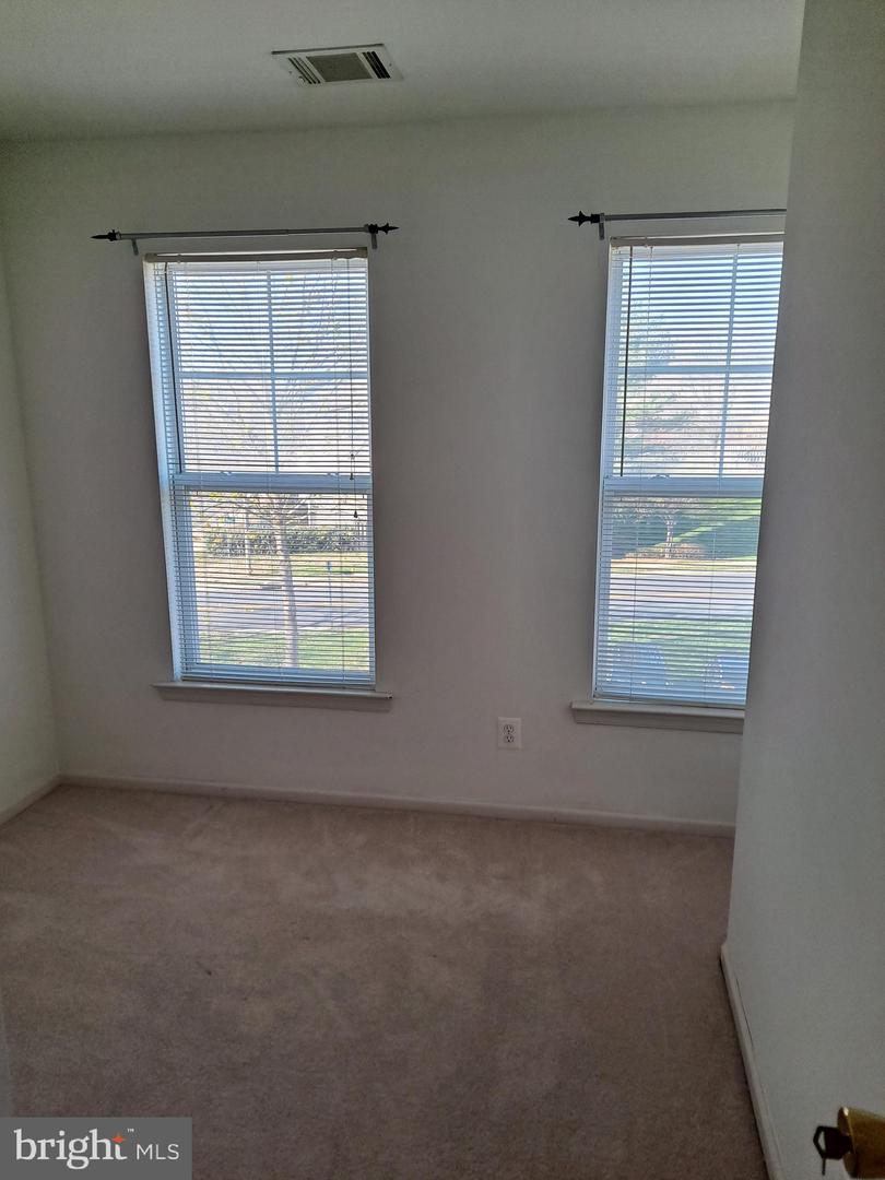 3567 MOON WAY, WOODBRIDGE, Virginia 22193, 3 Bedrooms Bedrooms, ,2 BathroomsBathrooms,Residential,For sale,3567 MOON WAY,VAPW2111932 MLS # VAPW2111932