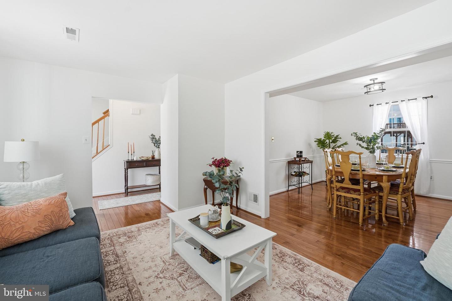 13709 PALM RD, WOODBRIDGE, Virginia 22193, 4 Bedrooms Bedrooms, 7 Rooms Rooms,2 BathroomsBathrooms,Residential,For sale,13709 PALM RD,VAPW2111952 MLS # VAPW2111952