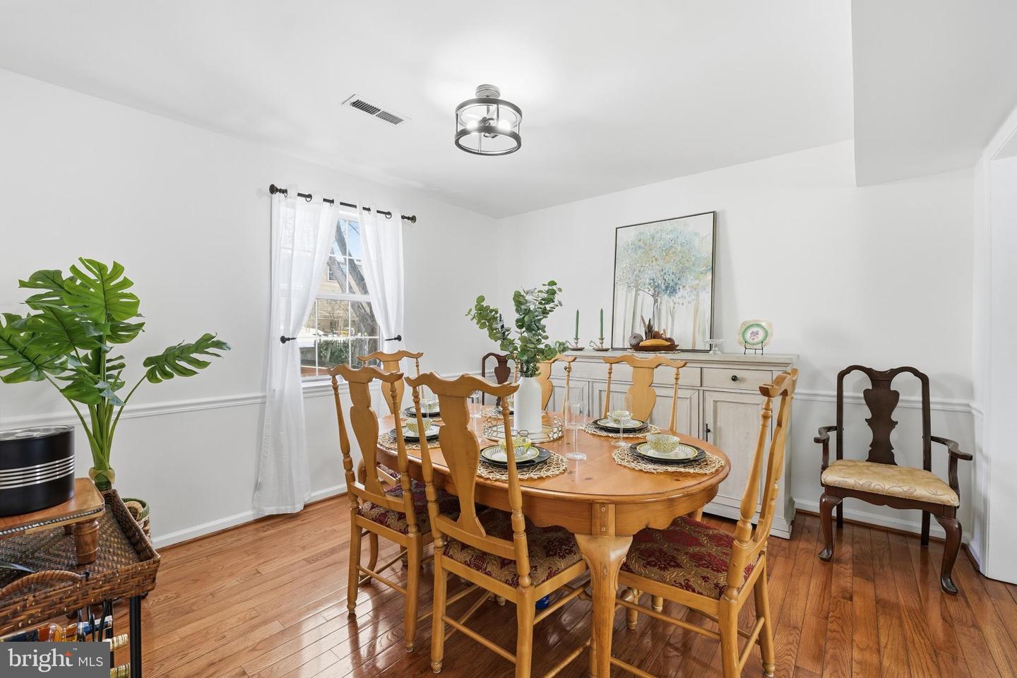 13709 PALM RD, WOODBRIDGE, Virginia 22193, 4 Bedrooms Bedrooms, 7 Rooms Rooms,2 BathroomsBathrooms,Residential,For sale,13709 PALM RD,VAPW2111952 MLS # VAPW2111952