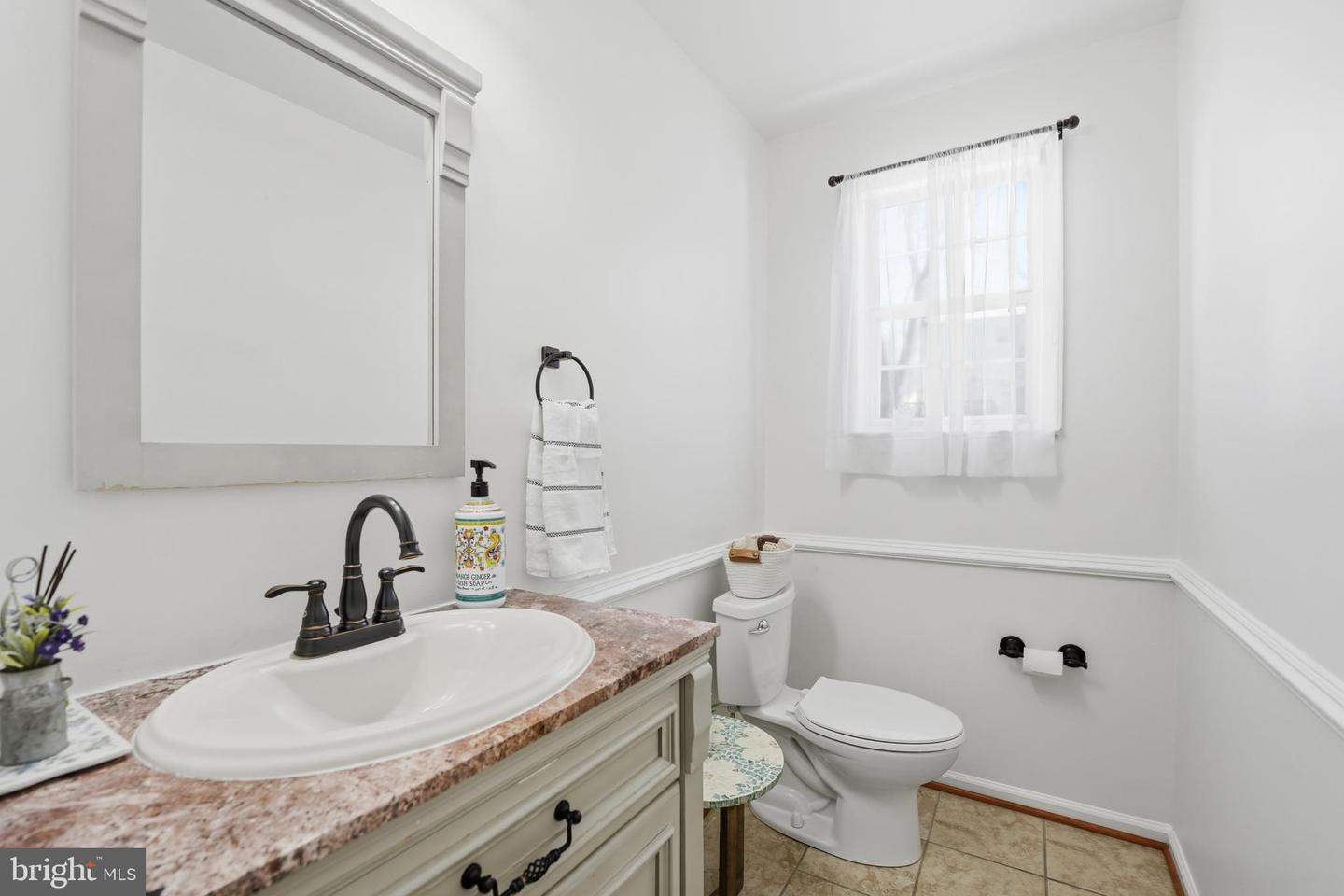 13709 PALM RD, WOODBRIDGE, Virginia 22193, 4 Bedrooms Bedrooms, 7 Rooms Rooms,2 BathroomsBathrooms,Residential,For sale,13709 PALM RD,VAPW2111952 MLS # VAPW2111952