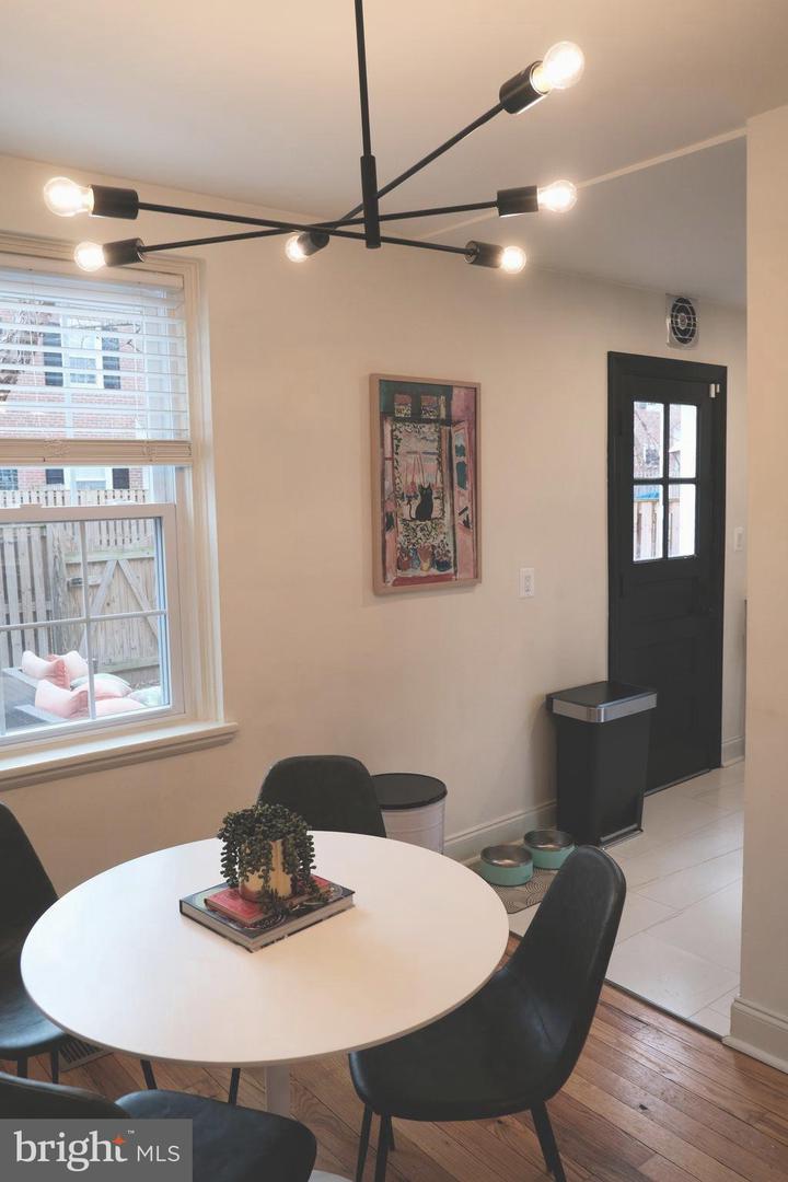 3468 S STAFFORD ST #A1, ARLINGTON, Virginia 22206, 2 Bedrooms Bedrooms, ,2 BathroomsBathrooms,Residential,For sale,3468 S STAFFORD ST #A1,VAAR2068536 MLS # VAAR2068536