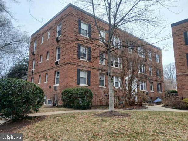 4491 MACARTHUR BLVD NW #201, WASHINGTON, District Of Columbia 20007, 1 Bedroom Bedrooms, ,1 BathroomBathrooms,Residential,For sale,4491 MACARTHUR BLVD NW #201,DCDC2244840 MLS # DCDC2244840