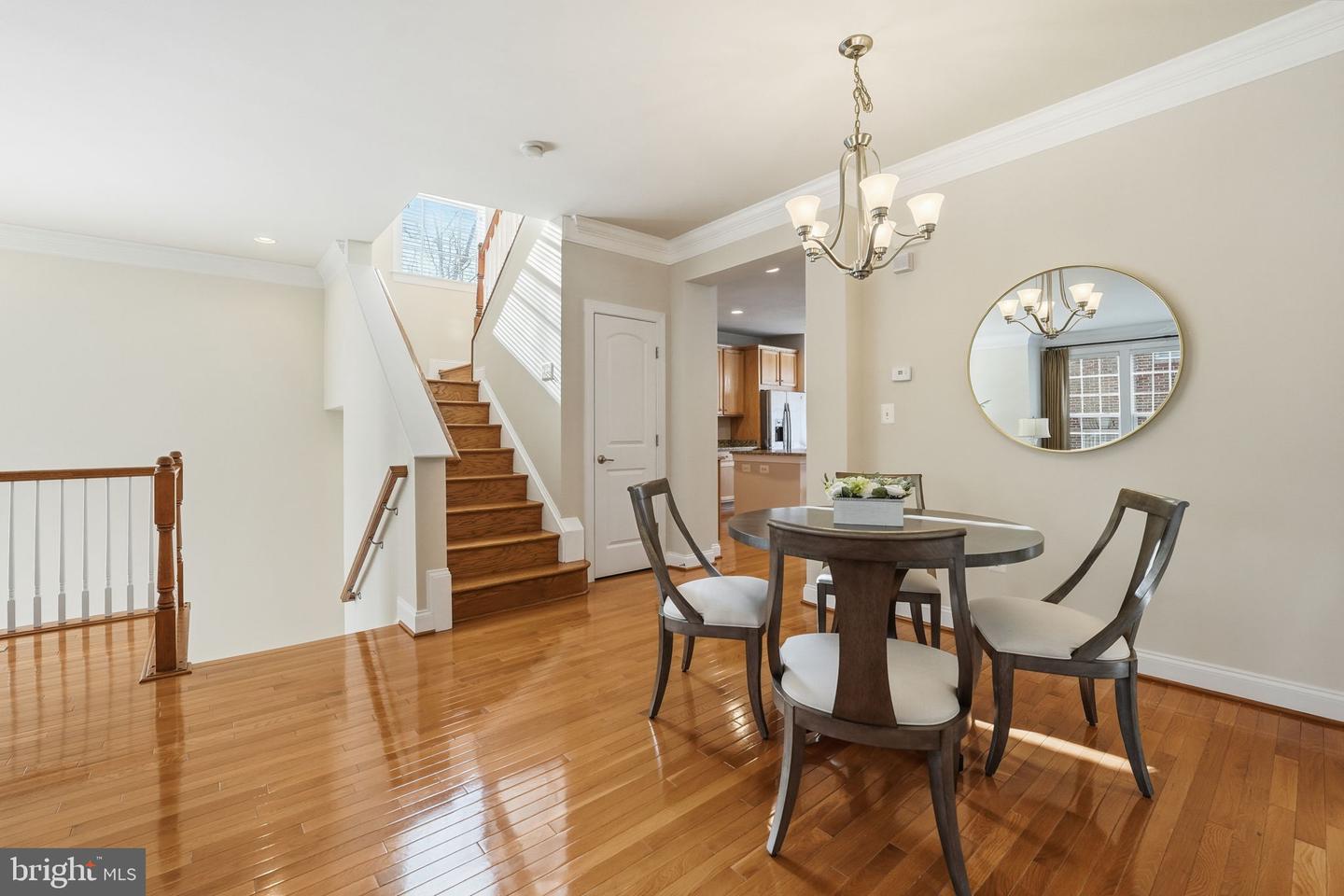 8015 RESERVE WAY, VIENNA, Virginia 22182, 3 Bedrooms Bedrooms, ,2 BathroomsBathrooms,Residential,For sale,8015 RESERVE WAY,VAFX2289220 MLS # VAFX2289220