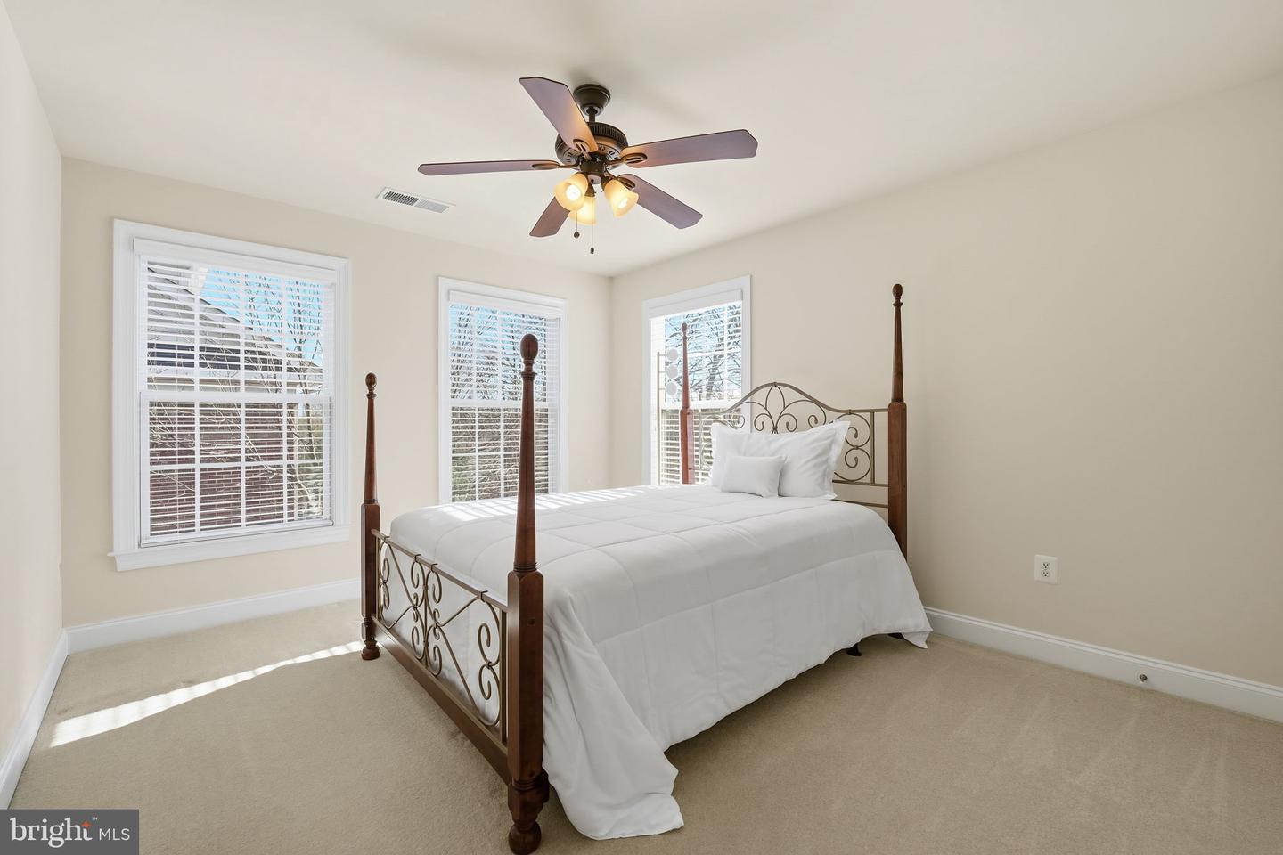 8015 RESERVE WAY, VIENNA, Virginia 22182, 3 Bedrooms Bedrooms, ,2 BathroomsBathrooms,Residential,For sale,8015 RESERVE WAY,VAFX2289220 MLS # VAFX2289220