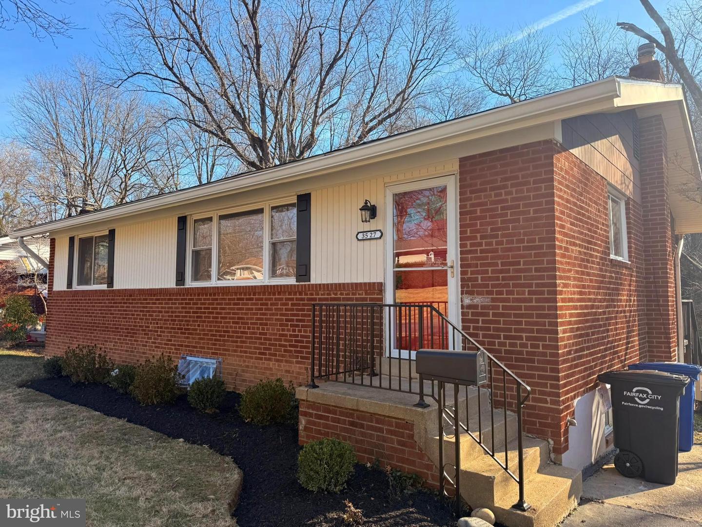 3527 JEAN ST, FAIRFAX, Virginia 22030, 3 Bedrooms Bedrooms, ,2 BathroomsBathrooms,Residential,For sale,3527 JEAN ST,VAFC2007738 MLS # VAFC2007738