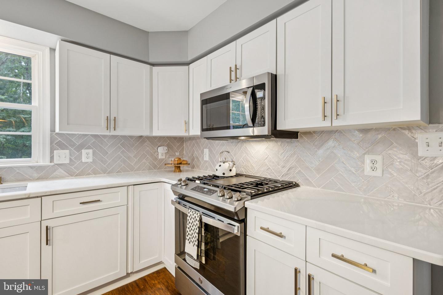 12126 KINGSWOOD BLVD, FREDERICKSBURG, Virginia 22408, 5 Bedrooms Bedrooms, ,2 BathroomsBathrooms,Residential,For sale,12126 KINGSWOOD BLVD,VASP2039092 MLS # VASP2039092