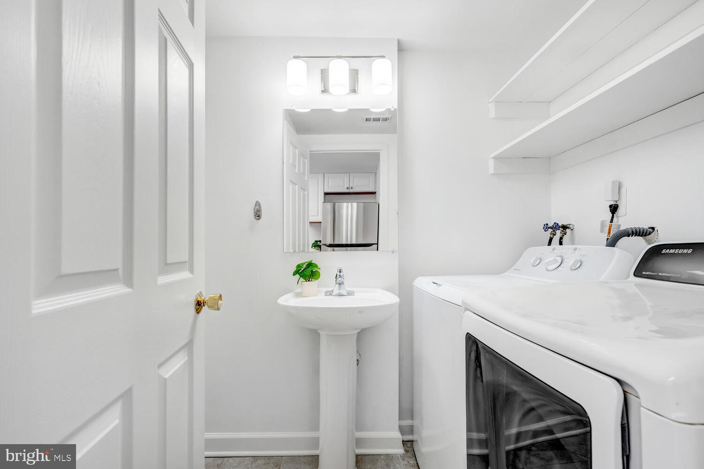 4447 FOREST GLEN CT #4447, ANNANDALE, Virginia 22003, 3 Bedrooms Bedrooms, ,1 BathroomBathrooms,Residential,For sale,4447 FOREST GLEN CT #4447,VAFX2289170 MLS # VAFX2289170