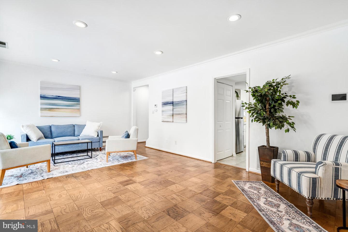 4447 FOREST GLEN CT #4447, ANNANDALE, Virginia 22003, 3 Bedrooms Bedrooms, ,1 BathroomBathrooms,Residential,For sale,4447 FOREST GLEN CT #4447,VAFX2289170 MLS # VAFX2289170