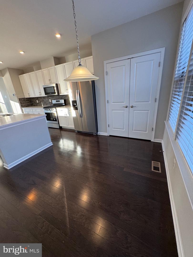 120 TOLOCKA TER NE, LEESBURG, Virginia 20176, 4 Bedrooms Bedrooms, ,3 BathroomsBathrooms,Residential,For sale,120 TOLOCKA TER NE,VALO2115308 MLS # VALO2115308