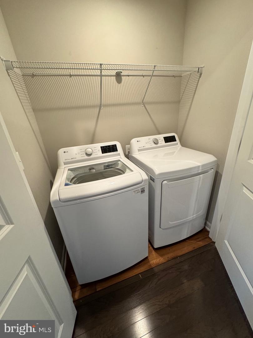 120 TOLOCKA TER NE, LEESBURG, Virginia 20176, 4 Bedrooms Bedrooms, ,3 BathroomsBathrooms,Residential,For sale,120 TOLOCKA TER NE,VALO2115308 MLS # VALO2115308