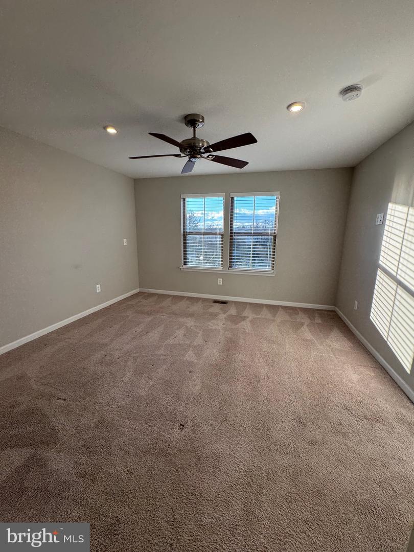 120 TOLOCKA TER NE, LEESBURG, Virginia 20176, 4 Bedrooms Bedrooms, ,3 BathroomsBathrooms,Residential,For sale,120 TOLOCKA TER NE,VALO2115308 MLS # VALO2115308