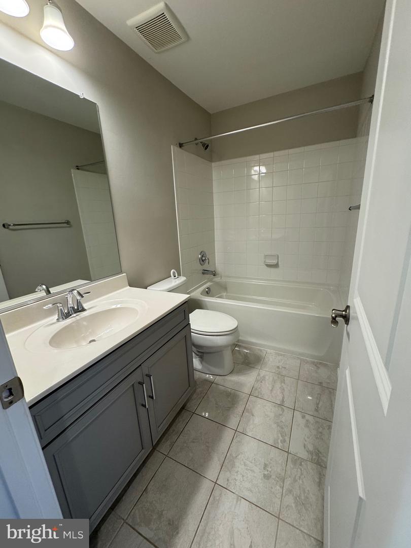 120 TOLOCKA TER NE, LEESBURG, Virginia 20176, 4 Bedrooms Bedrooms, ,3 BathroomsBathrooms,Residential,For sale,120 TOLOCKA TER NE,VALO2115308 MLS # VALO2115308