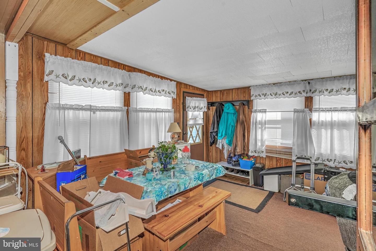 5372 MCCLEARY DR, CHINCOTEAGUE ISLAND, Virginia 23336, 2 Bedrooms Bedrooms, ,2 BathroomsBathrooms,Residential,For sale,5372 MCCLEARY DR,VAAC2002610 MLS # VAAC2002610