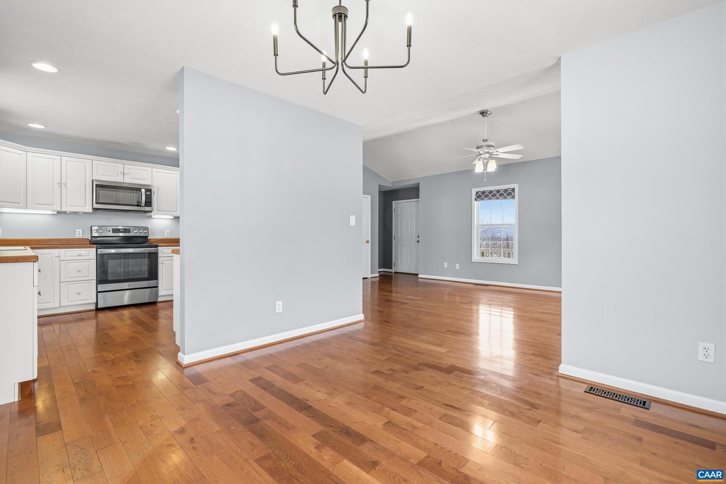 142 LONG BOW RD, WAYNESBORO, Virginia 22980, 4 Bedrooms Bedrooms, ,3 BathroomsBathrooms,Residential,For sale,142 LONG BOW RD,673070 MLS # 673070