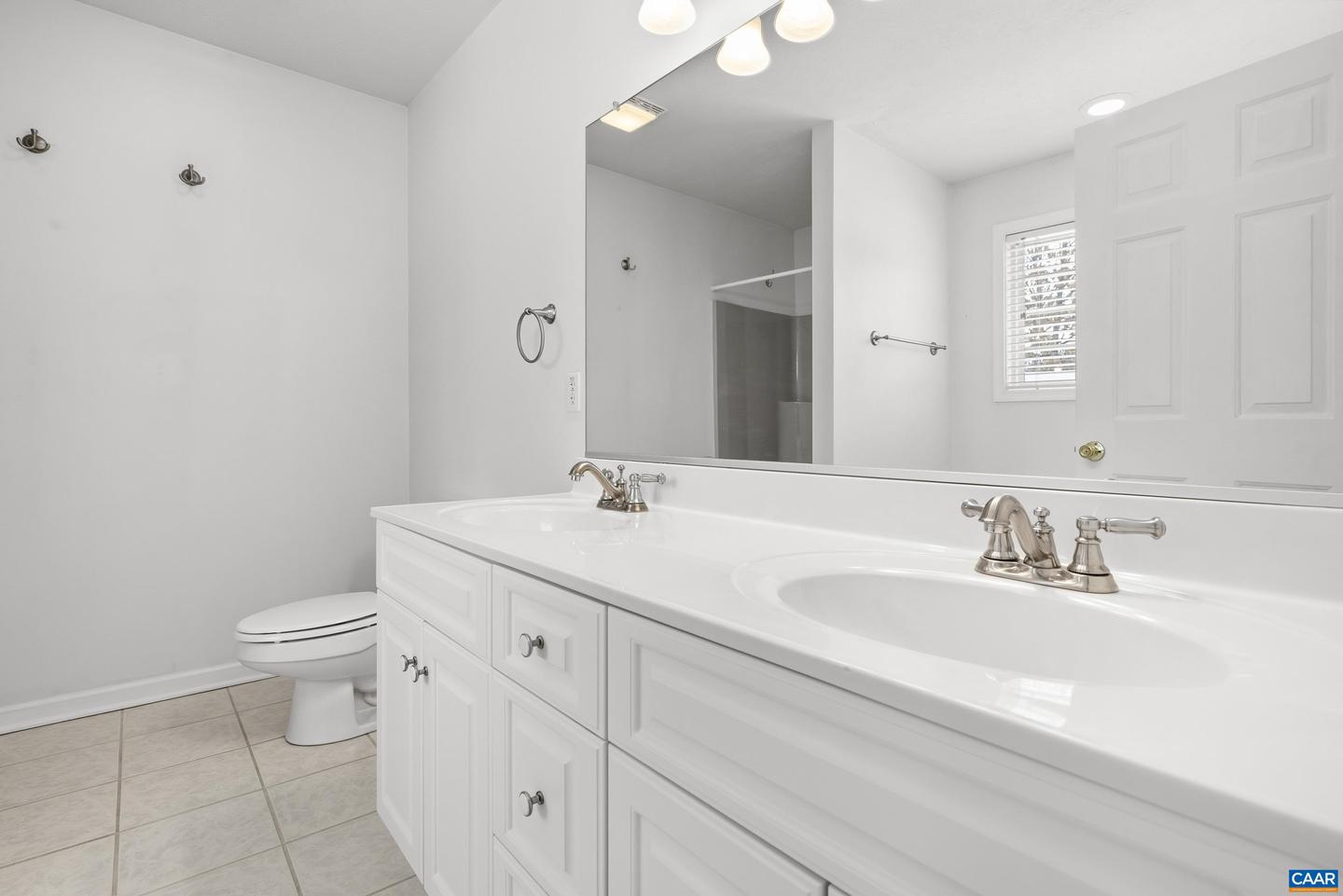 142 LONG BOW RD, WAYNESBORO, Virginia 22980, 4 Bedrooms Bedrooms, ,3 BathroomsBathrooms,Residential,For sale,142 LONG BOW RD,673070 MLS # 673070