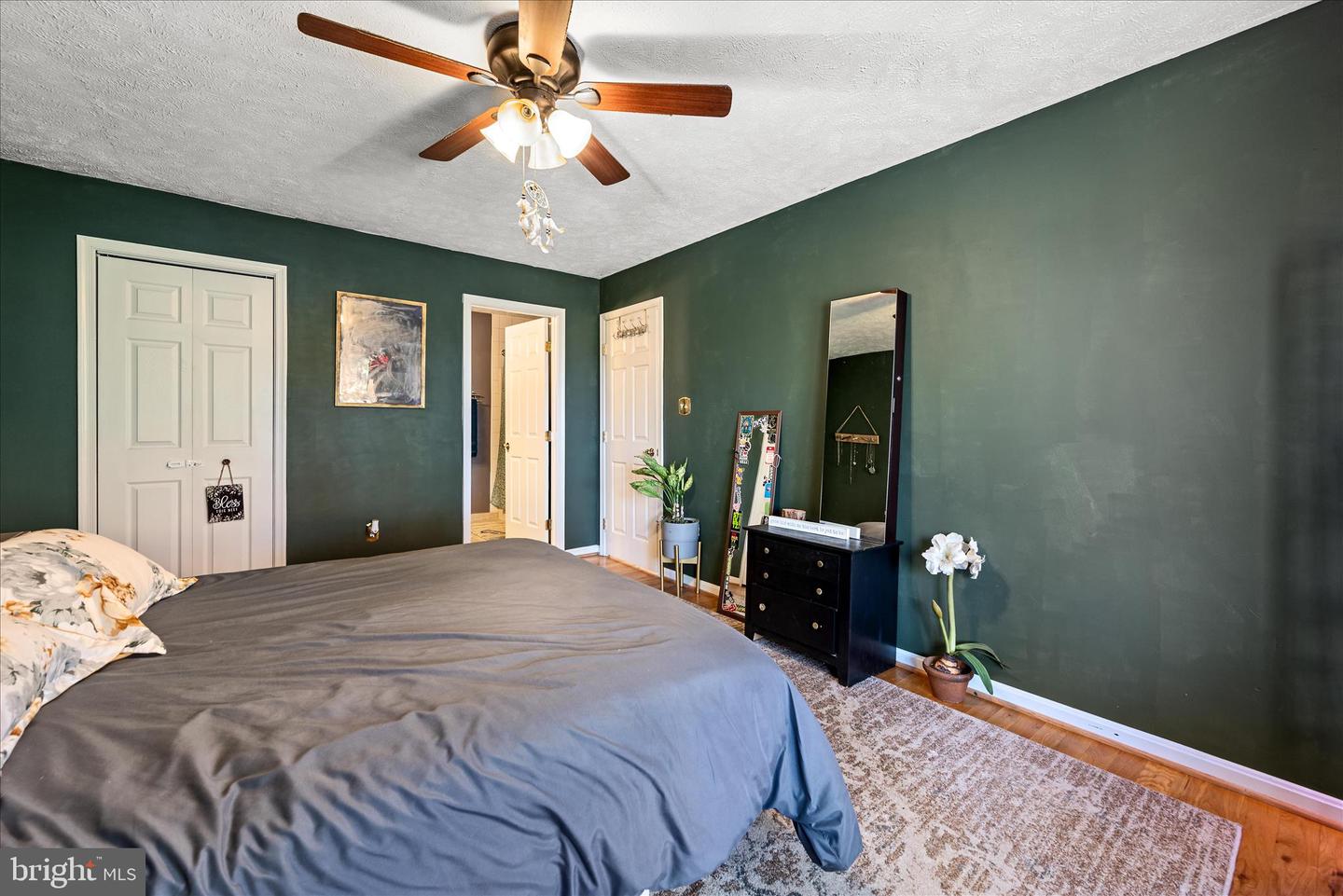 157 WOODTHRUSH WAY, LINDEN, Virginia 22642, 3 Bedrooms Bedrooms, 8 Rooms Rooms,2 BathroomsBathrooms,Residential,For sale,157 WOODTHRUSH WAY,VAWR2013332 MLS # VAWR2013332