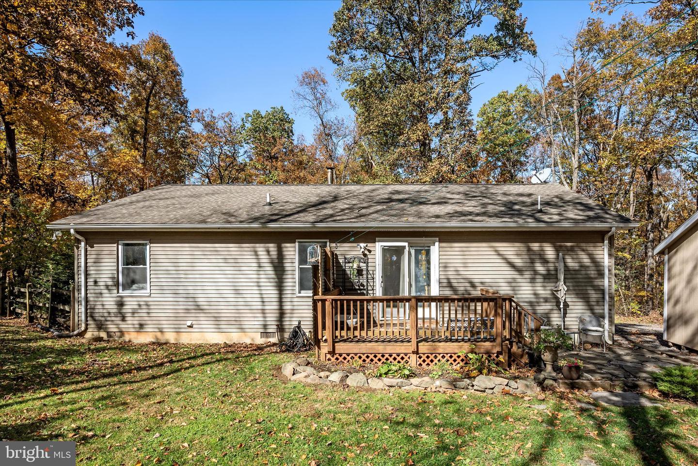 157 WOODTHRUSH WAY, LINDEN, Virginia 22642, 3 Bedrooms Bedrooms, 8 Rooms Rooms,2 BathroomsBathrooms,Residential,For sale,157 WOODTHRUSH WAY,VAWR2013332 MLS # VAWR2013332