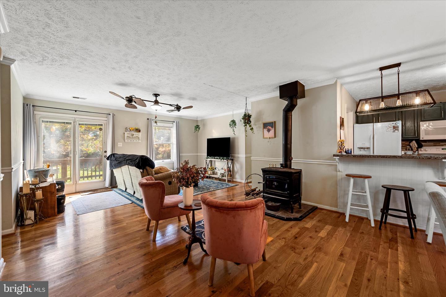 157 WOODTHRUSH WAY, LINDEN, Virginia 22642, 3 Bedrooms Bedrooms, 8 Rooms Rooms,2 BathroomsBathrooms,Residential,For sale,157 WOODTHRUSH WAY,VAWR2013332 MLS # VAWR2013332