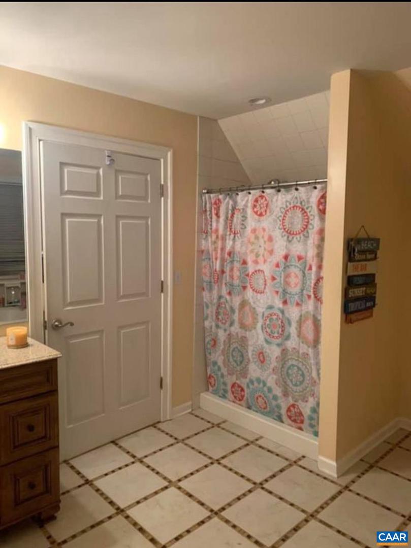 3206/3207 SCARLET OAK LN, CHARLOTTESVILLE, Virginia 22911, 5 Bedrooms Bedrooms, ,4 BathroomsBathrooms,Residential,For sale,3206/3207 SCARLET OAK LN,673071 MLS # 673071