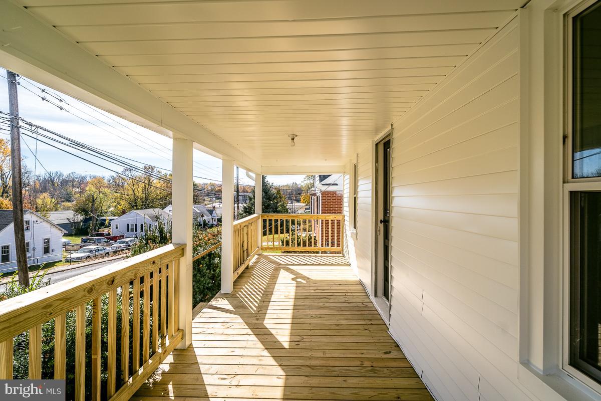 106 GRUBERT AVE, STAUNTON, Virginia 24401, 2 Bedrooms Bedrooms, ,1 BathroomBathrooms,Residential,For sale,106 GRUBERT AVE,VASC2000788 MLS # VASC2000788