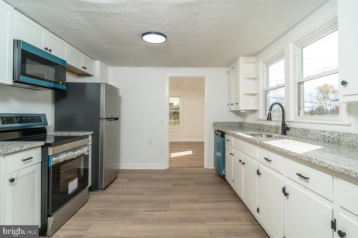 106 GRUBERT AVE, STAUNTON, Virginia 24401, 2 Bedrooms Bedrooms, ,1 BathroomBathrooms,Residential,For sale,106 GRUBERT AVE,VASC2000788 MLS # VASC2000788