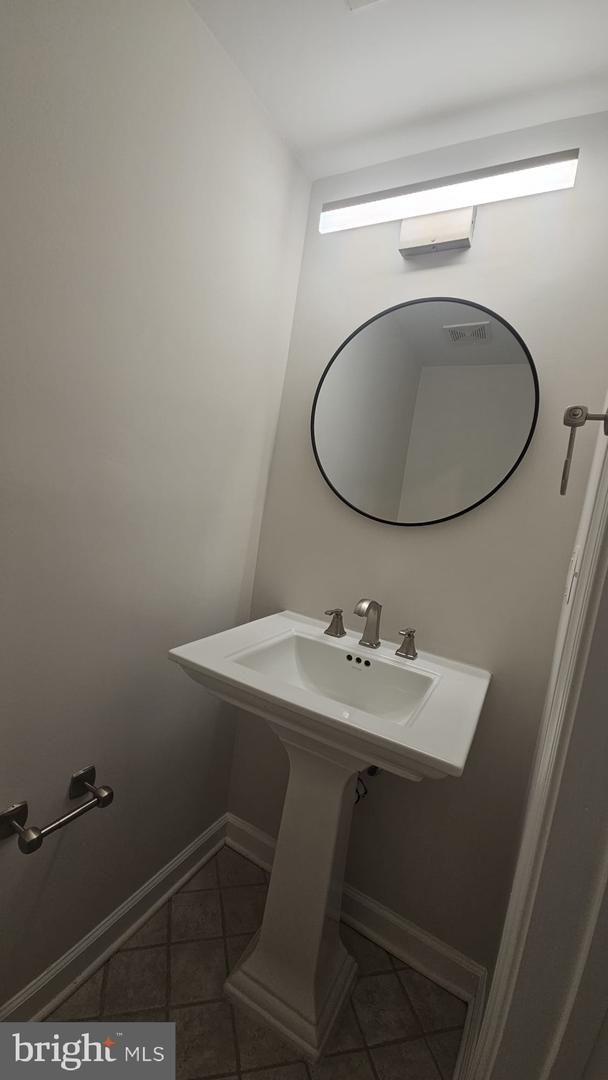 1435-C N VAN DORN ST, ALEXANDRIA, Virginia 22304, 2 Bedrooms Bedrooms, ,1 BathroomBathrooms,Residential,For sale,1435-C N VAN DORN ST,VAAX2049168 MLS # VAAX2049168