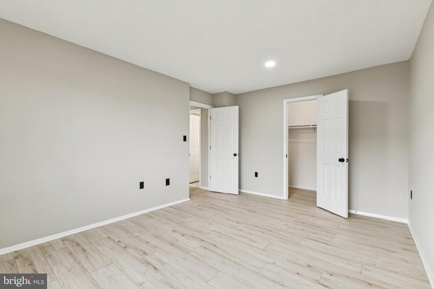 12751 DARA DR #102, WOODBRIDGE, Virginia 22192, ,Residential,For sale,12751 DARA DR #102,VAPW2106230 MLS # VAPW2106230