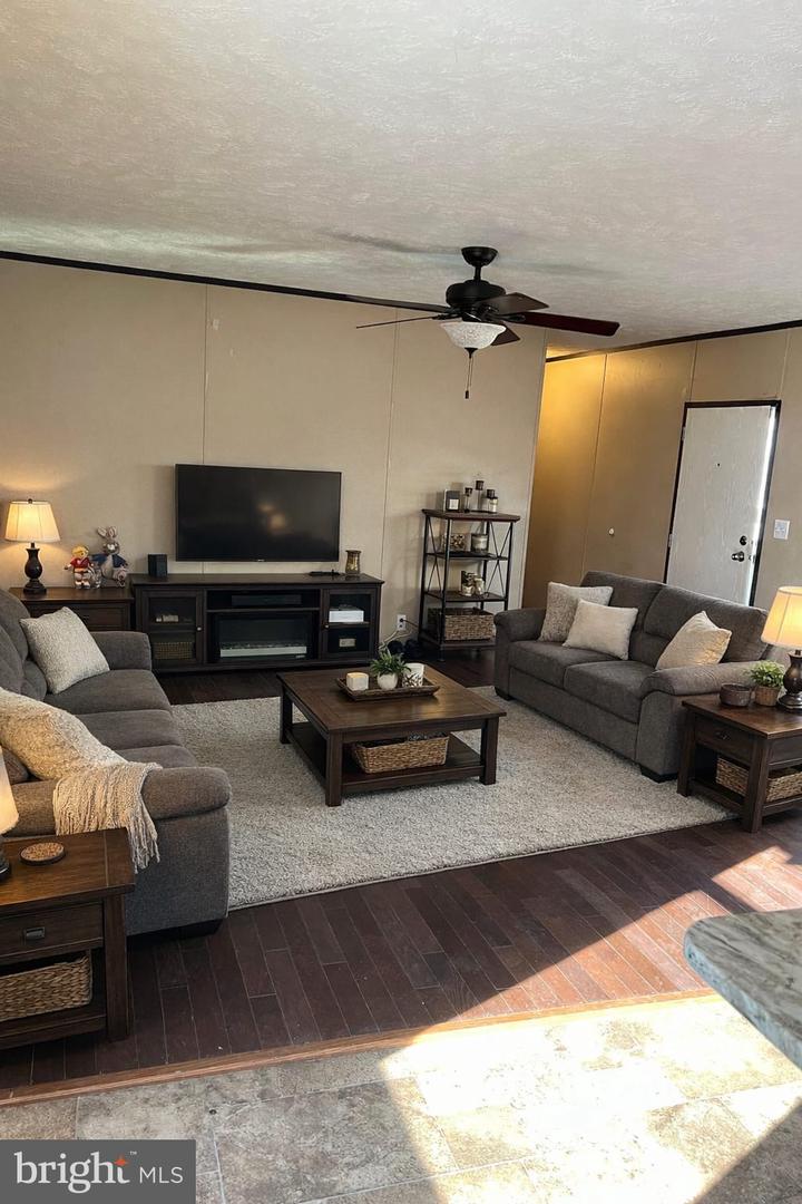 7800 TAYLOE DRIVE #72, MANASSAS, Virginia 20112, 3 Bedrooms Bedrooms, ,2 BathroomsBathrooms,Residential,For sale,7800 TAYLOE DRIVE #72,VAPW2111784 MLS # VAPW2111784