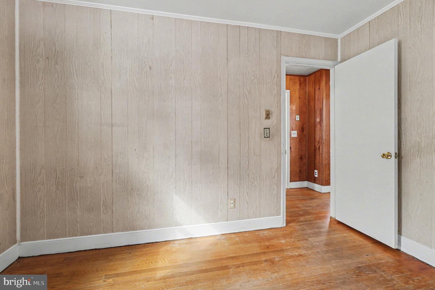 300 HAMILTON ST, FREDERICKSBURG, Virginia 22408, 3 Bedrooms Bedrooms, ,1 BathroomBathrooms,Residential,For sale,300 HAMILTON ST,VASP2039068 MLS # VASP2039068