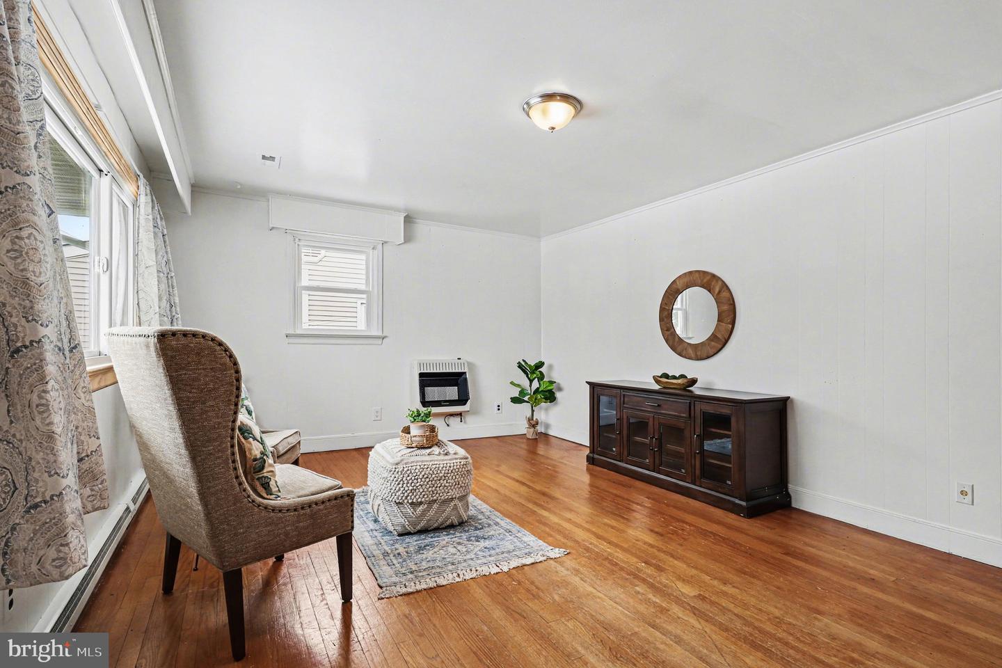 300 HAMILTON ST, FREDERICKSBURG, Virginia 22408, 3 Bedrooms Bedrooms, ,1 BathroomBathrooms,Residential,For sale,300 HAMILTON ST,VASP2039068 MLS # VASP2039068