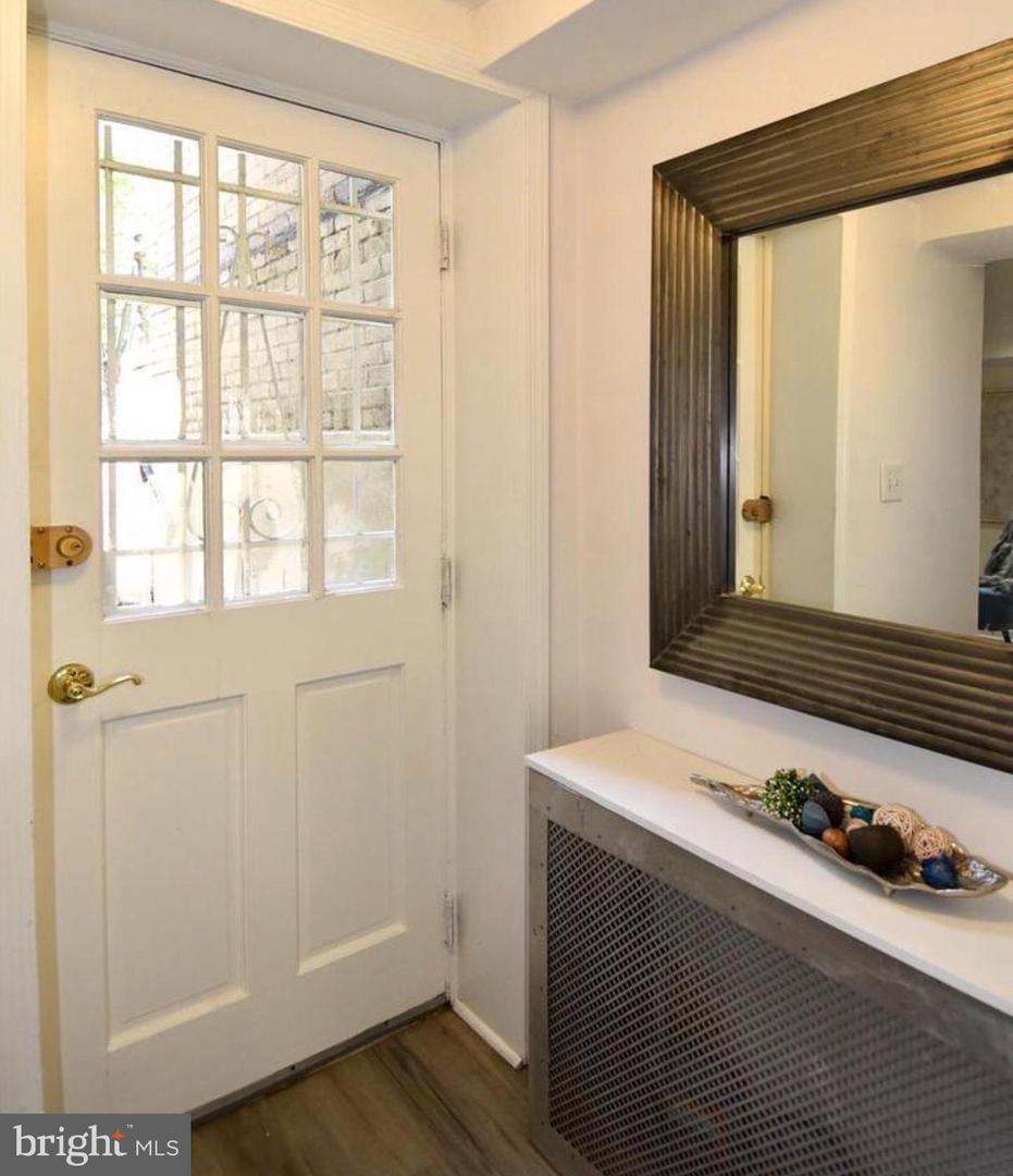 1525 Q ST NW #2, WASHINGTON, District Of Columbia 20009, 2 Bedrooms Bedrooms, ,1 BathroomBathrooms,Residential,For sale,1525 Q ST NW #2,DCDC2244920 MLS # DCDC2244920