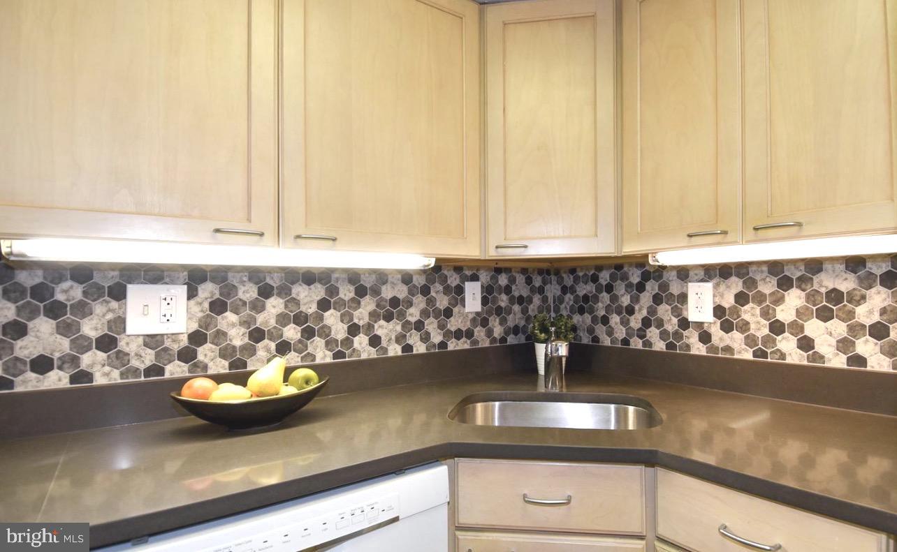 1525 Q ST NW #2, WASHINGTON, District Of Columbia 20009, 2 Bedrooms Bedrooms, ,1 BathroomBathrooms,Residential,For sale,1525 Q ST NW #2,DCDC2244920 MLS # DCDC2244920