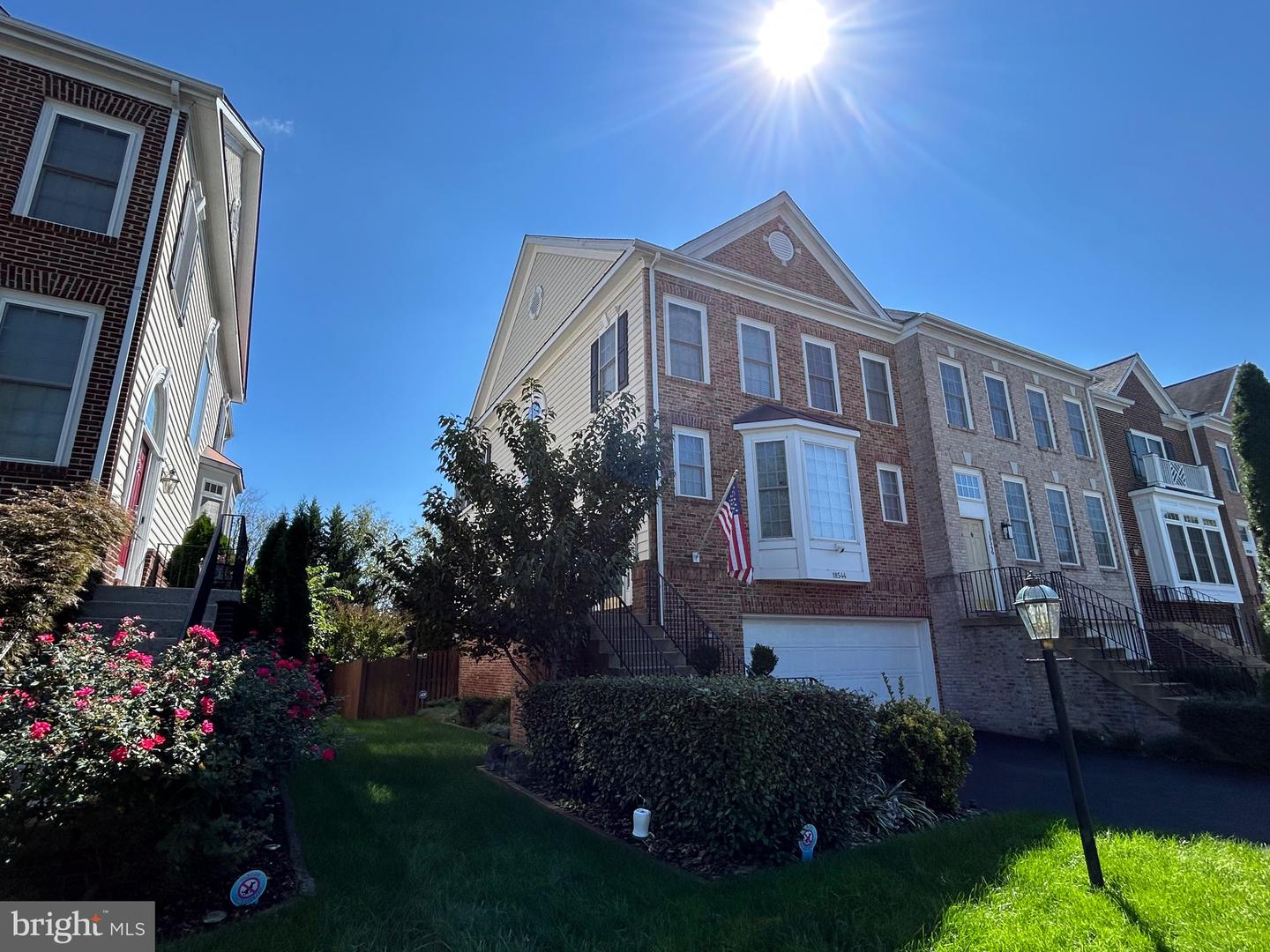 18544 PINEVIEW SQ, LEESBURG, Virginia 20176, 3 Bedrooms Bedrooms, ,2 BathroomsBathrooms,Residential,For sale,18544 PINEVIEW SQ,VALO2114690 MLS # VALO2114690