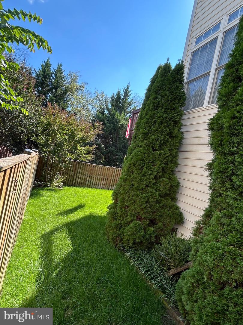 18544 PINEVIEW SQ, LEESBURG, Virginia 20176, 3 Bedrooms Bedrooms, ,2 BathroomsBathrooms,Residential,For sale,18544 PINEVIEW SQ,VALO2114690 MLS # VALO2114690