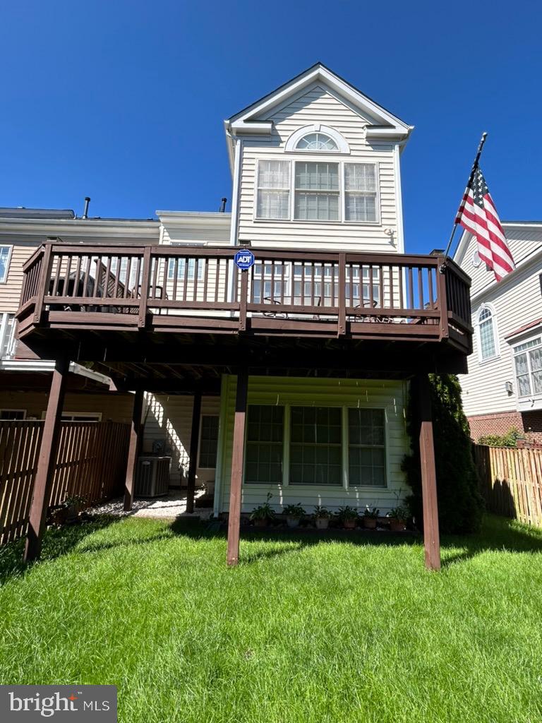 18544 PINEVIEW SQ, LEESBURG, Virginia 20176, 3 Bedrooms Bedrooms, ,2 BathroomsBathrooms,Residential,For sale,18544 PINEVIEW SQ,VALO2114690 MLS # VALO2114690