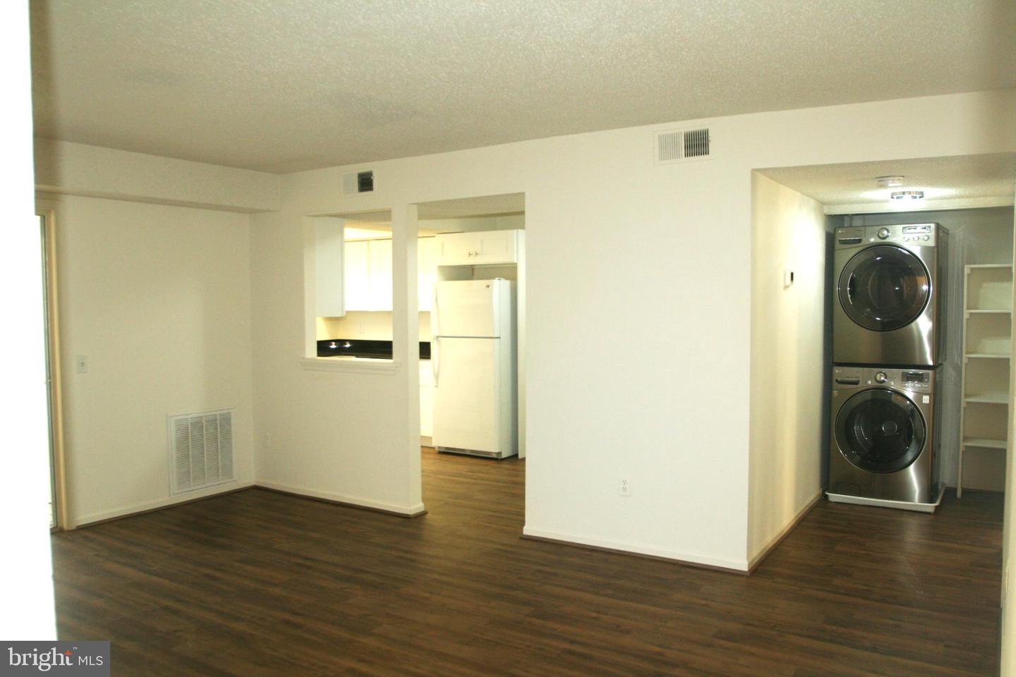 9360 CASPIAN WAY #202, MANASSAS, Virginia 20110, 2 Bedrooms Bedrooms, 7 Rooms Rooms,1 BathroomBathrooms,Residential,For sale,9360 CASPIAN WAY #202,VAMN2010024 MLS # VAMN2010024