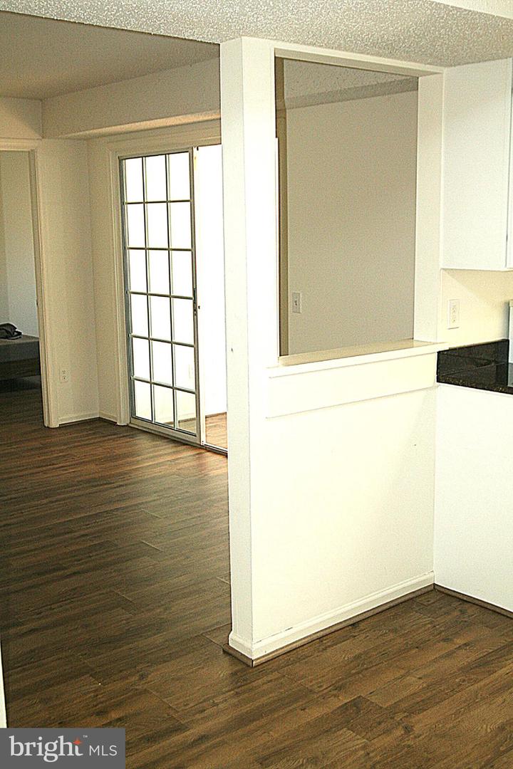 9360 CASPIAN WAY #202, MANASSAS, Virginia 20110, 2 Bedrooms Bedrooms, 7 Rooms Rooms,1 BathroomBathrooms,Residential,For sale,9360 CASPIAN WAY #202,VAMN2010024 MLS # VAMN2010024