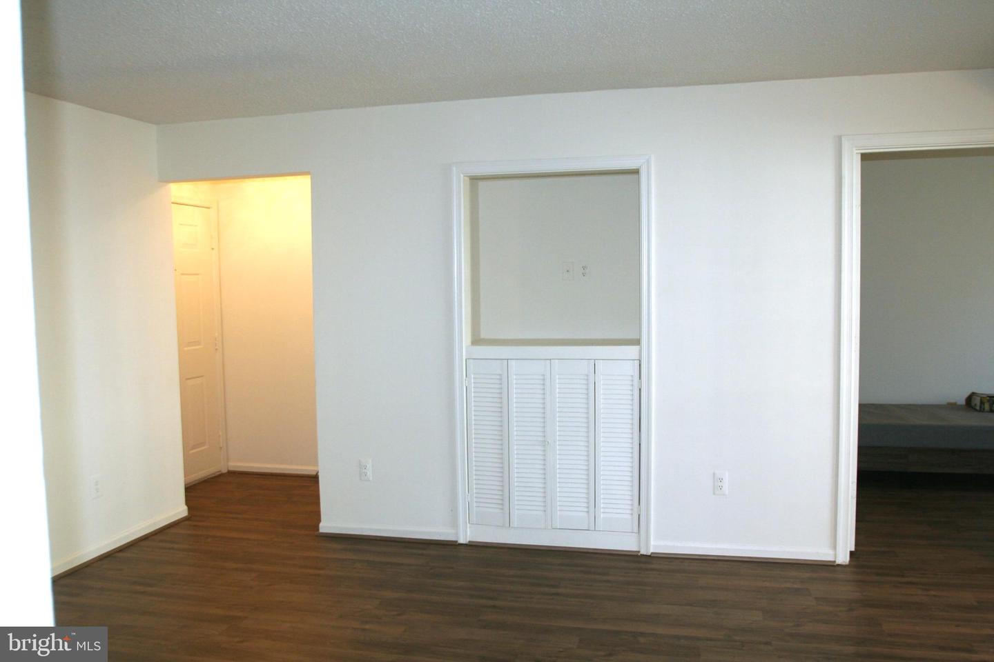 9360 CASPIAN WAY #202, MANASSAS, Virginia 20110, 2 Bedrooms Bedrooms, 7 Rooms Rooms,1 BathroomBathrooms,Residential,For sale,9360 CASPIAN WAY #202,VAMN2010024 MLS # VAMN2010024