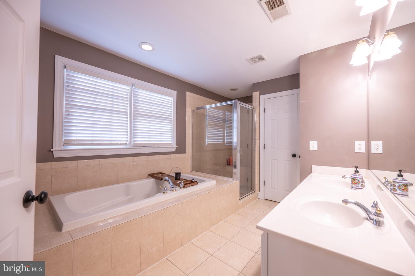 627 GREYSANDS LN, PURCELLVILLE, Virginia 20132, 4 Bedrooms Bedrooms, ,3 BathroomsBathrooms,Residential,For sale,627 GREYSANDS LN,VALO2115110 MLS # VALO2115110